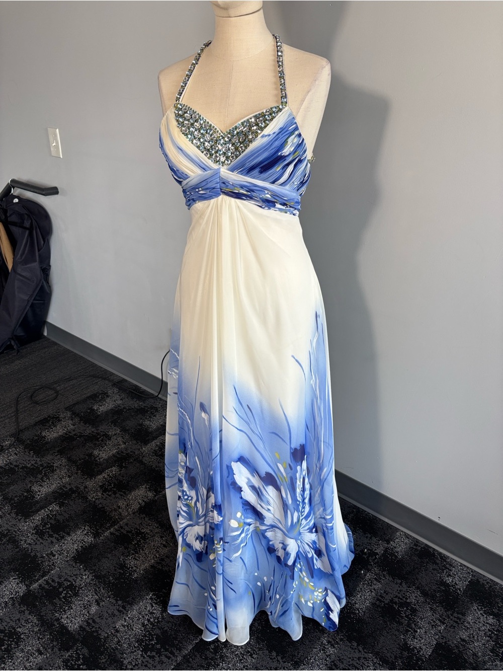 Cache Strapless Blue, White & Green Embellished Evening Dress - Picture 3 of 7